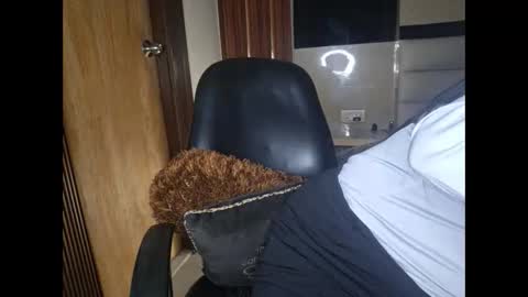 Snapshot of sanvi13 chatting on January 12, 6:27 pm sanvi13 online show from January 12, 6:27 pm