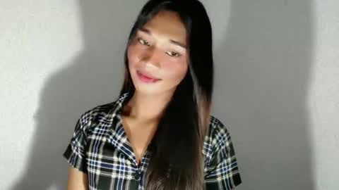 Snapshot of sanya_morenaxx chatting on March 21, 9:25 am sanya_morenaxx online show from March 21, 9:25 am