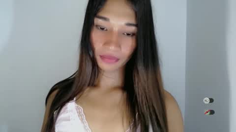 Snapshot of sanya_morenaxx chatting on April 3, 8:51 pm sanya_morenaxx online show from April 3, 8:51 pm