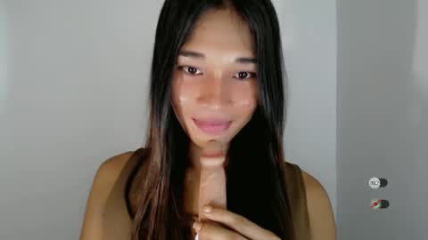 Snapshot of sanya_morenaxx chatting on April 6, 1:01 pm sanya_morenaxx online show from April 6, 1:01 pm