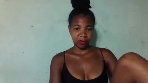 sanyah0123 online show from November 18, 1:48 pm