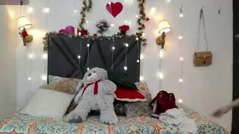 sanyaseraphine0 online show from July 18, 7:06 pm