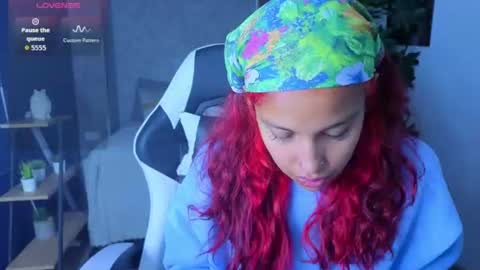 Snapshot of saphiire_ chatting on July 21, 2:52 pm saphi online show from July 21, 2:52 pm