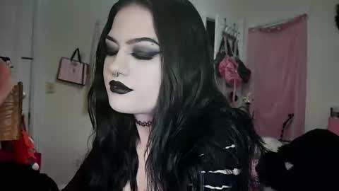 Snapshot of saphirerose1 chatting on December 20, 11:23 pm Sapphire online show from December 20, 11:23 pm