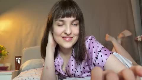 Snapshot of saphirree chatting on October 29, 8:21 pm Anny online show from October 29, 8:21 pm