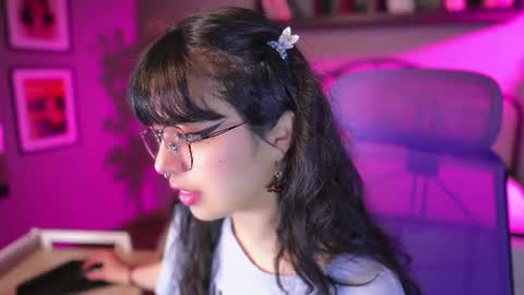 saphyralux online show from July 10, 8:44 pm