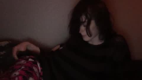 Snapshot of sapphicvoid chatting on December 20, 3:24 am Jade online show from December 20, 3:24 am