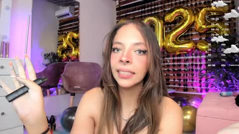 Snapshot of sapphire_venus chatting on December 31, 4:16 am Valerin online show from December 31, 4:16 am