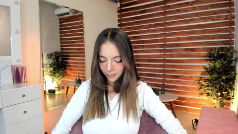 Snapshot of sapphire_venus chatting on January 16, 10:02 pm Valerin online show from January 16, 10:02 pm