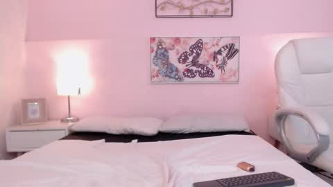 Snapshot of sara17_ chatting on November 2, 4:15 am Sara online show from November 2, 4:15 am