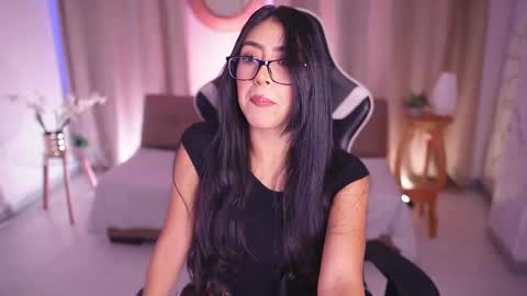 Sara  online show from February 15, 1:27 pm