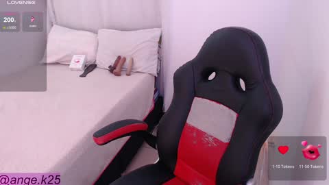 Snapshot of sara_bella1 chatting on January 2, 6:50 am Im Angelica My pleasure in your hands Give me more vibrations and make me cum PVT IS OPEN online show from January 2, 6:50 am