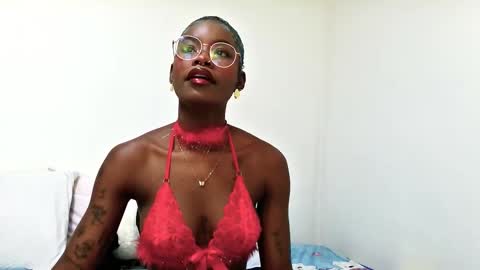 Sara  online show from March 16, 2:54 pm