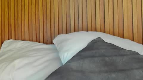 Sara online show from February 10, 10:30 pm