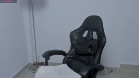 Snapshot of sara_charmy chatting on July 28, 11:17 am online show from July 28, 11:17 am