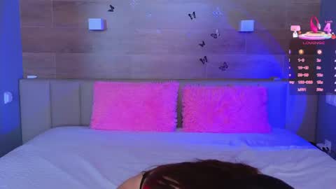 Sara online show from April 30, 5:47 am