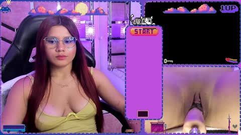 Snapshot of sara_hil chatting on December 29, 9:20 pm Sara online show from December 29, 9:20 pm