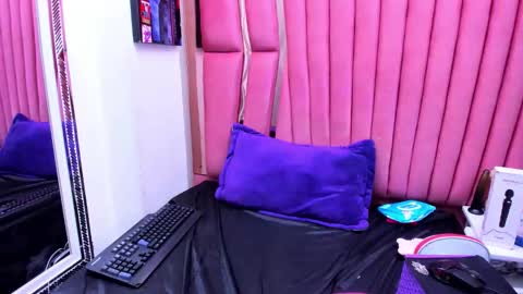 sara_honny online show from April 26, 3:59 am