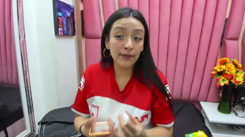 sara_honny online show from May 10, 3:23 am