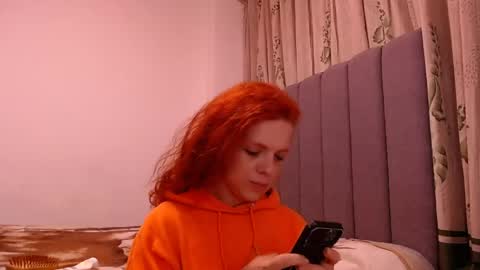 sara_johnson__ online show from April 27, 10:24 am