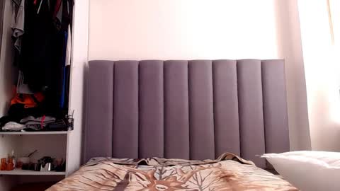 sara_johnson__ online show from June 4, 2:45 pm