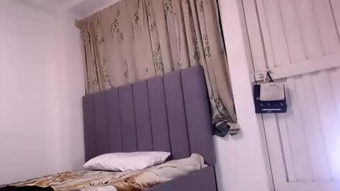 sara_johnson__ online show from July 2, 2:33 am