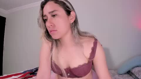 Snapshot of sara_kaii chatting on August 2, 5:00 pm sara_kaii online show from August 2, 5:00 pm