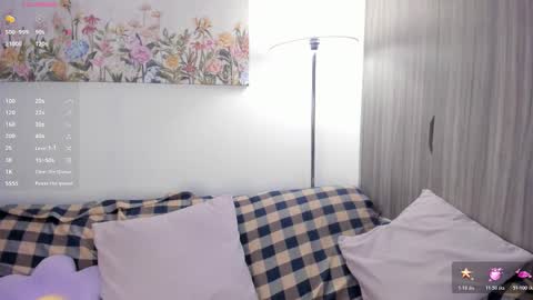 Sara  new account  give me thomb up  Follow me   help me reach 15k followers again   online show from February 11, 11:10 pm