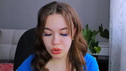 Snapshot of sara_kox chatting on February 25, 12:45 pm sara_kox online show from February 25, 12:45 pm