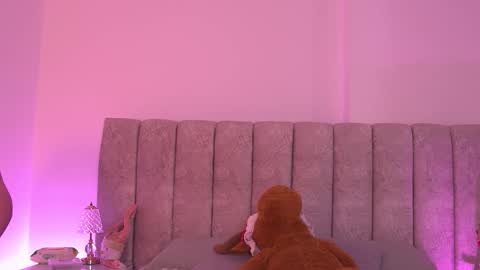 sara_lopee1 online show from December 17, 12:00 pm