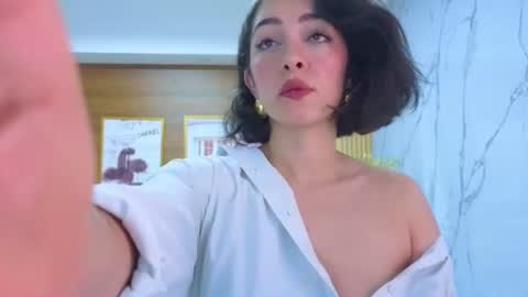 Sara  online show from June 30, 1:34 pm