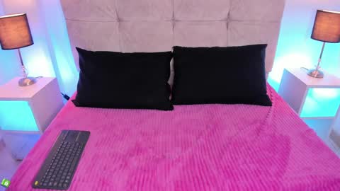 Sara  online show from February 24, 10:58 pm