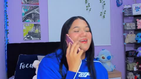 Snapshot of sara_mendez2_ chatting on February 6, 12:11 am Sara Mendez online show from February 6, 12:11 am