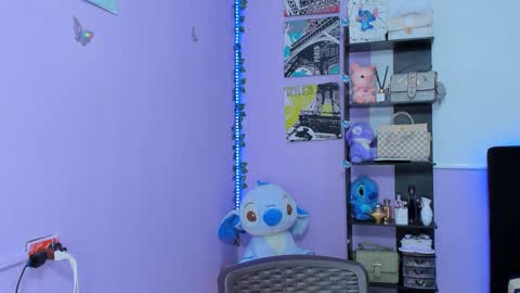 Snapshot of sara_mendez2_ chatting on February 19, 12:46 am Sara Mendez online show from February 19, 12:46 am