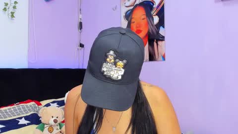 Snapshot of sara_mendez2_ chatting on February 20, 7:08 pm Sara Mendez online show from February 20, 7:08 pm