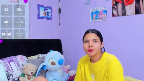 Snapshot of sara_mendez2_ chatting on September 9, 11:37 pm Sara Mendez online show from September 9, 11:37 pm