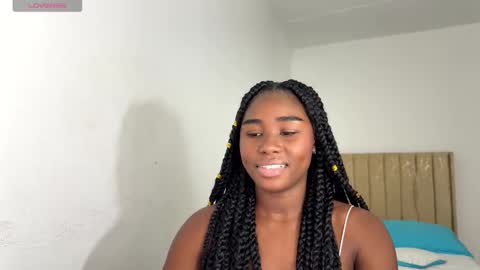 Snapshot of sara_muscle chatting on October 29, 9:49 pm Sara online show from October 29, 9:49 pm