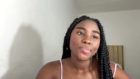 Snapshot of sara_muscle chatting on November 13, 4:55 am Sara online show from November 13, 4:55 am