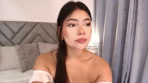 sara_owens7 online show from June 9, 1:39 am