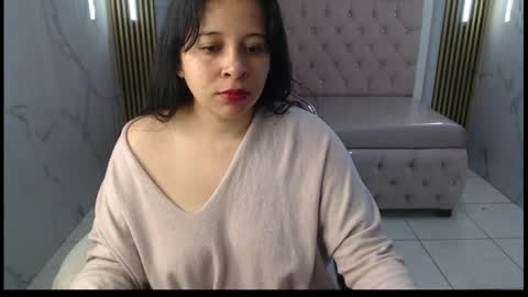 Sara T. online show from March 31, 3:08 am