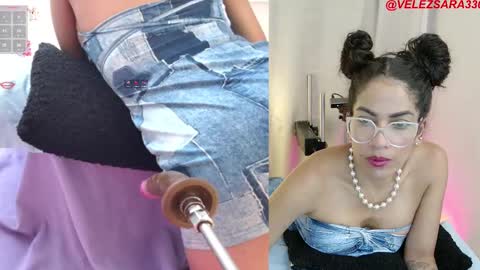 Snapshot of sara_velez_40 chatting on January 21, 9:36 pm sara velez online show from January 21, 9:36 pm