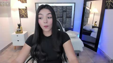 saraa_stormy online show from May 7, 2:55 pm
