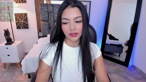 saraa_stormy online show from June 16, 7:49 pm