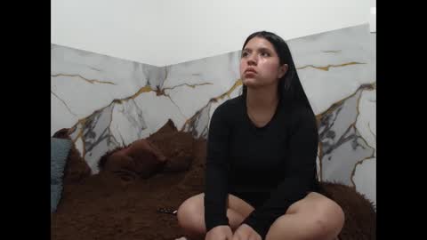 Snapshot of saraandthomas chatting on November 13, 9:03 pm sara and thomas online show from November 13, 9:03 pm