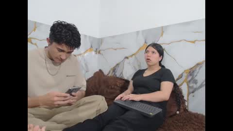 Snapshot of saraandthomas chatting on November 22, 10:09 pm sara and thomas online show from November 22, 10:09 pm