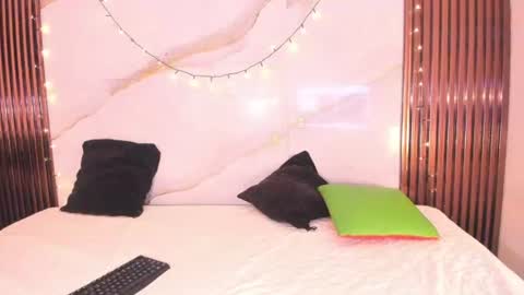 SARAHGIL online show from July 12, 6:54 pm