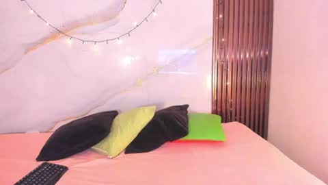 SARAHGIL online show from July 14, 7:19 pm