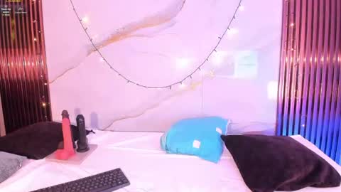 SARAHGIL online show from August 2, 6:56 am