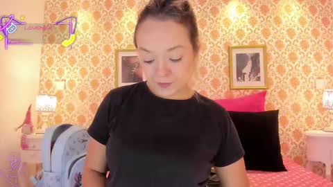 SaraAvila  online show from November 26, 8:10 pm