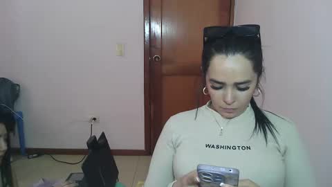 Sara online show from November 27, 6:21 pm